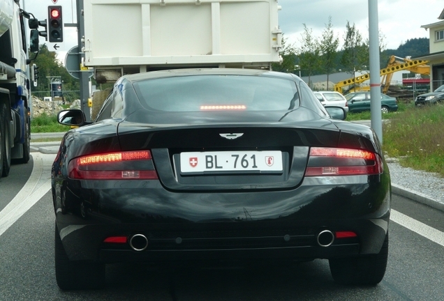 Aston Martin DB9