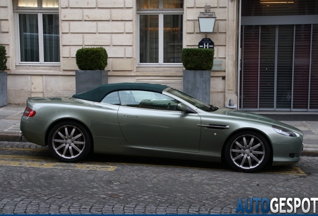 Aston Martin DB9 Volante