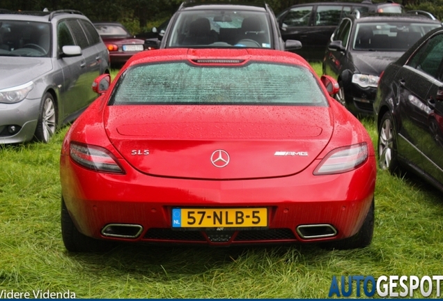 Mercedes-Benz SLS AMG