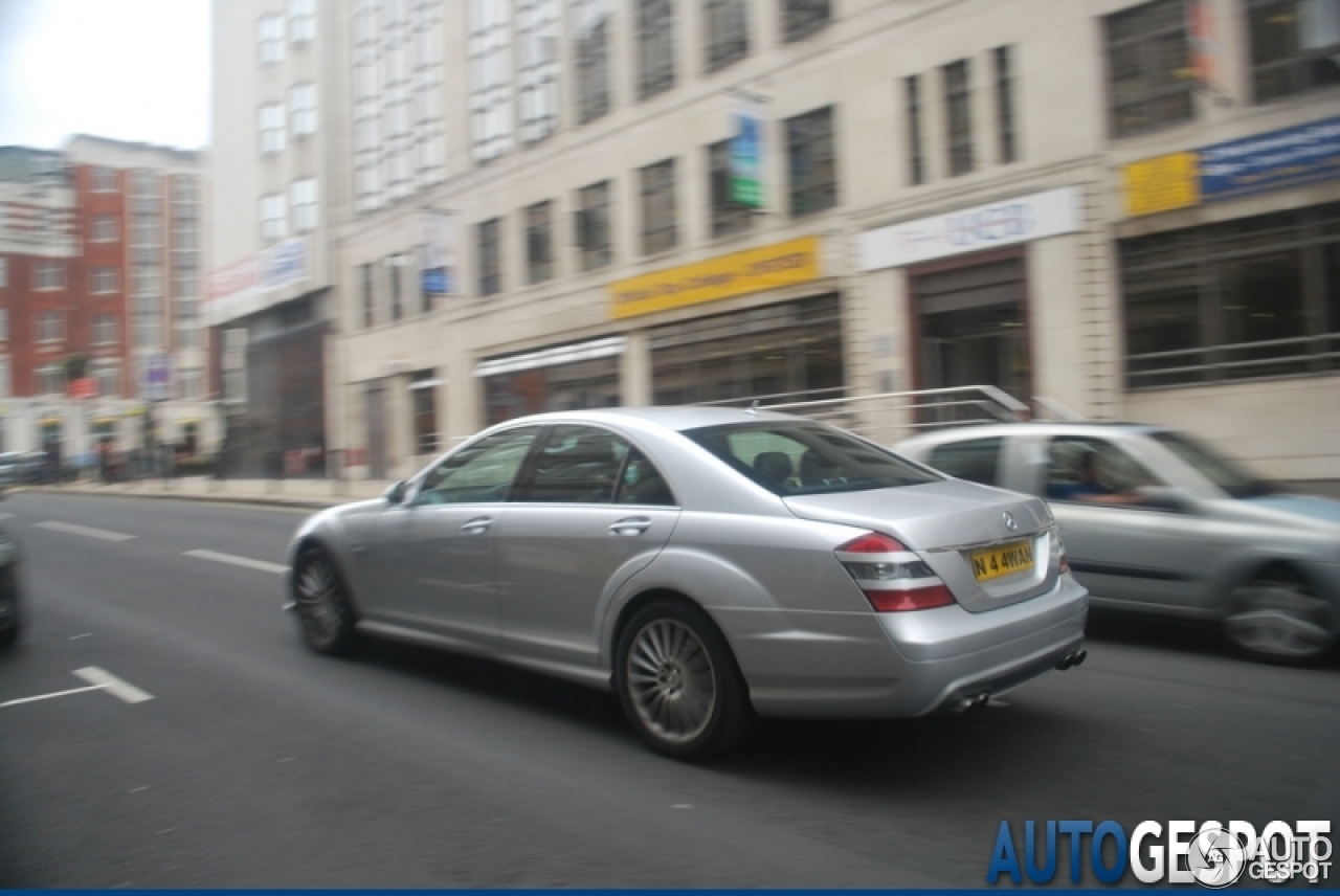 Mercedes-Benz S 63 AMG W221