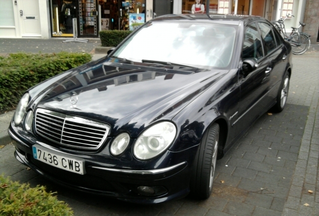 Mercedes-Benz E 55 AMG