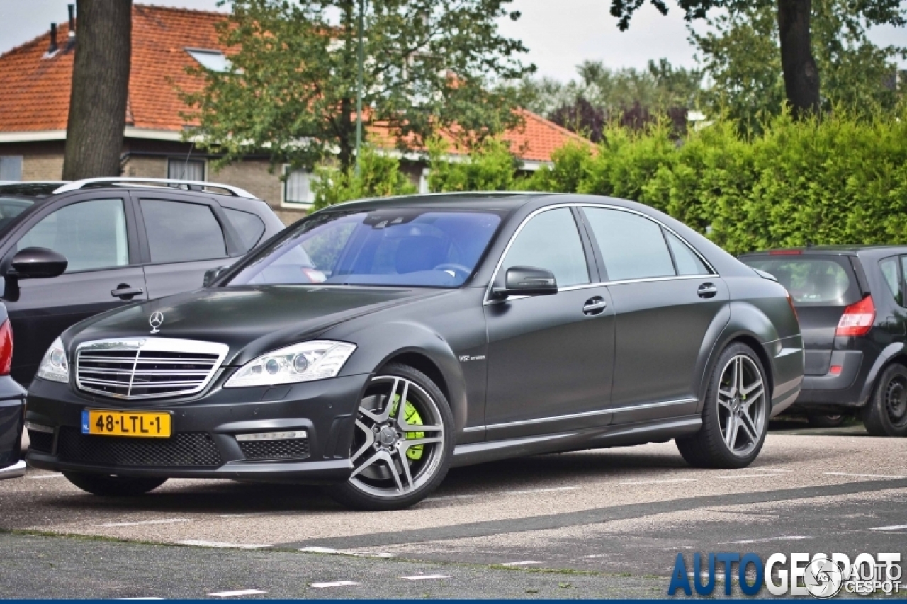 Mercedes-Benz S 65 AMG V221 2010