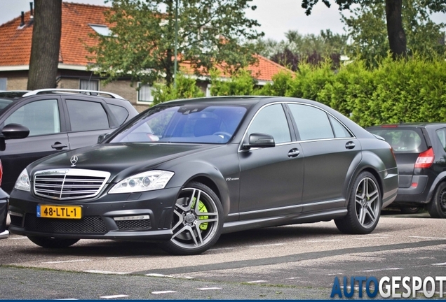 Mercedes-Benz S 65 AMG V221 2010