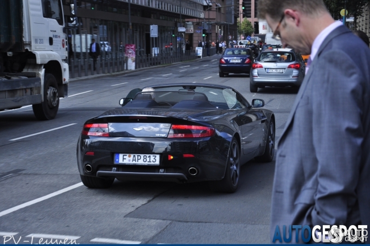 Aston Martin V8 Vantage Roadster