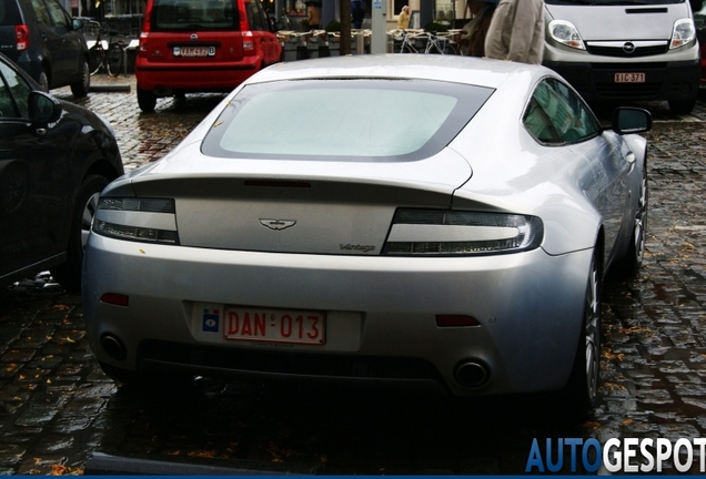 Aston Martin V8 Vantage