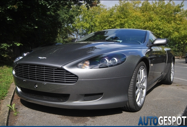 Aston Martin DB9