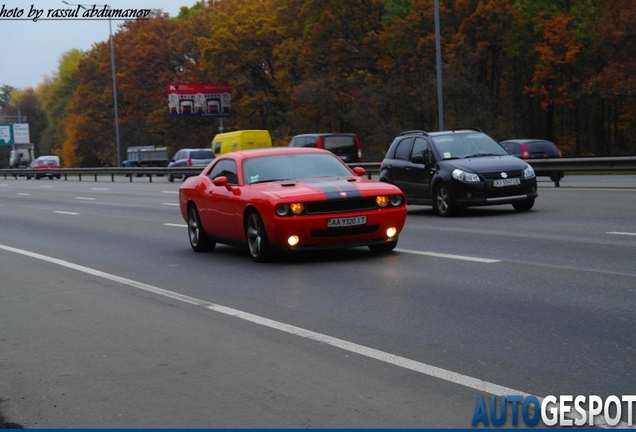 Dodge Challenger SRT-8