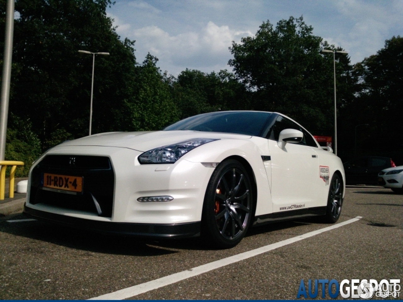 Nissan GT-R 2011