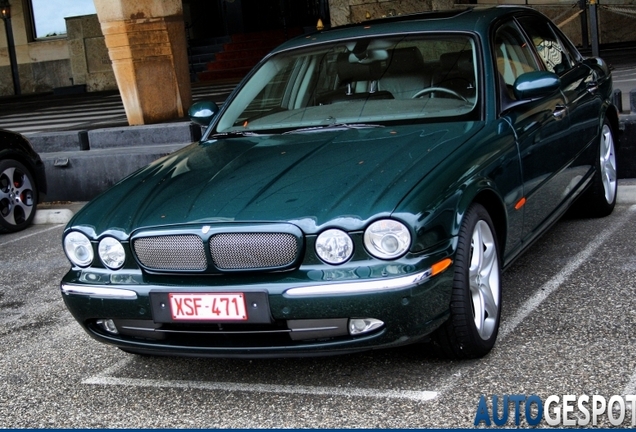 Jaguar XJR