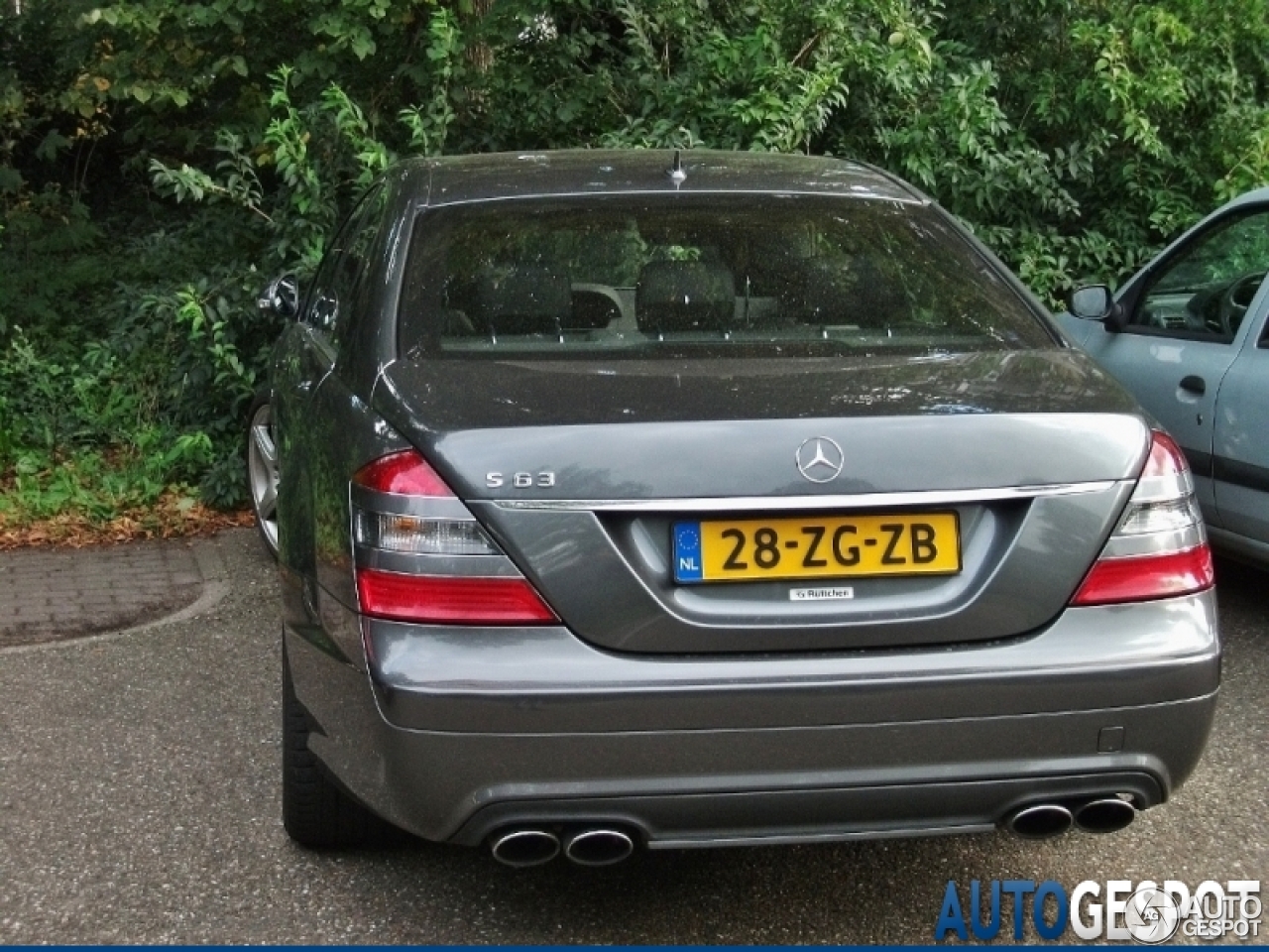 Mercedes-Benz S 63 AMG W221