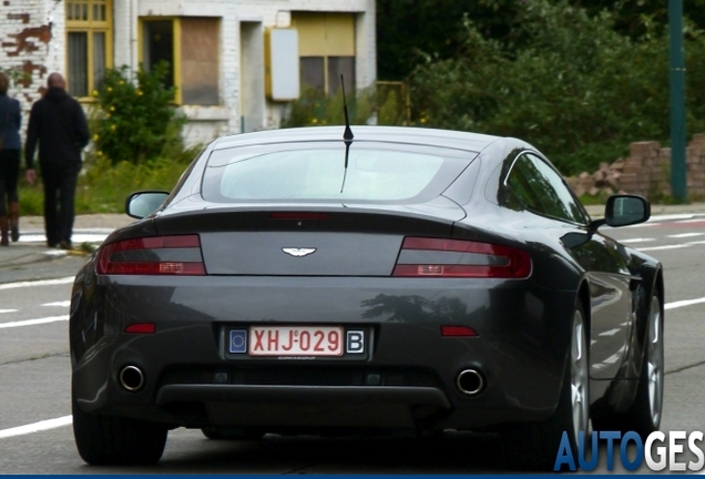 Aston Martin V8 Vantage