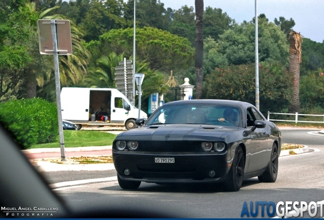 Dodge Challenger SRT-8