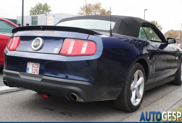 Ford Mustang GT Convertible 2011