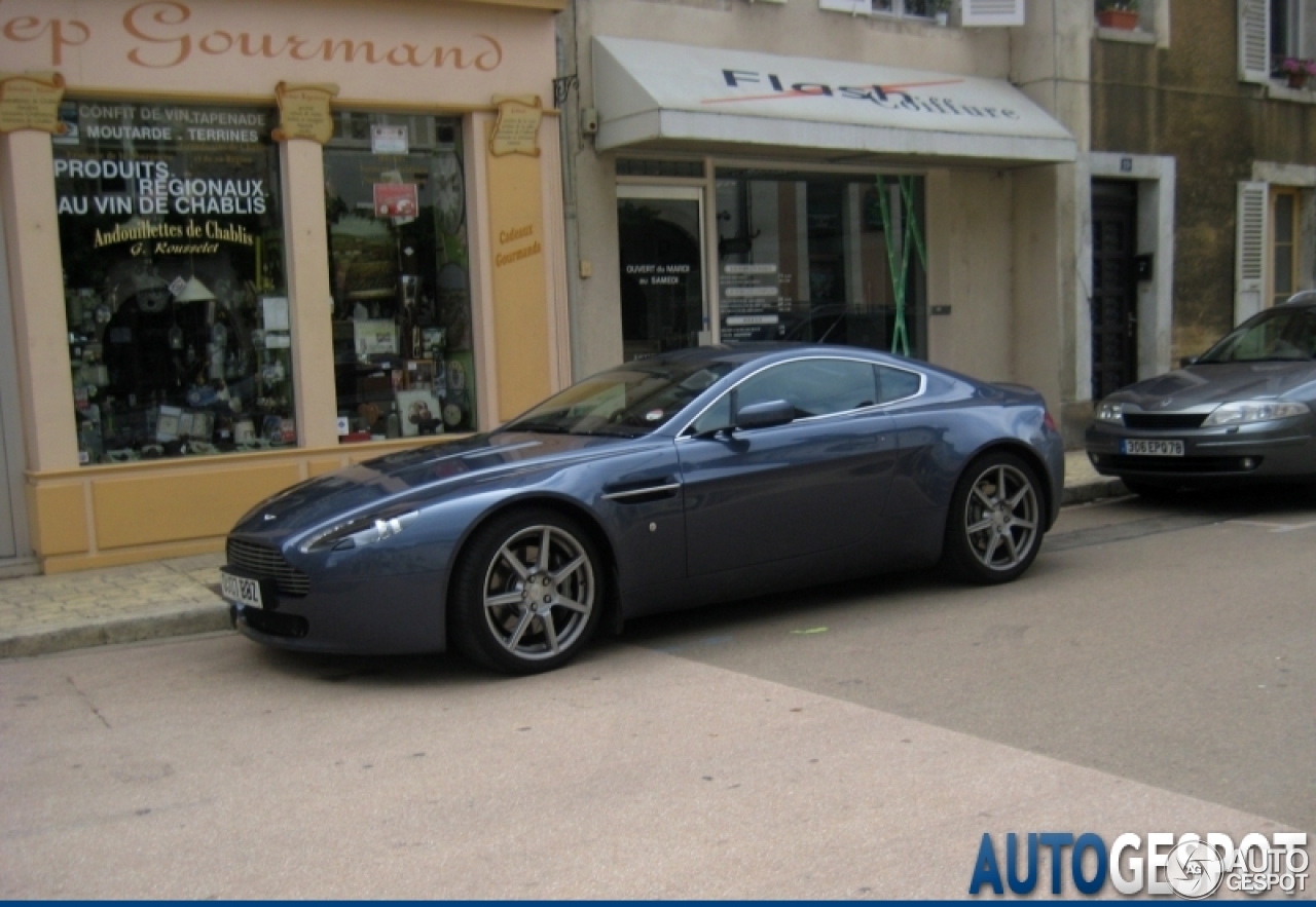 Aston Martin V8 Vantage