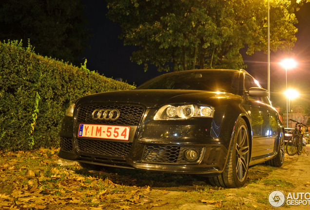 Audi RS4 Avant B7