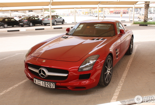 Mercedes-Benz SLS AMG