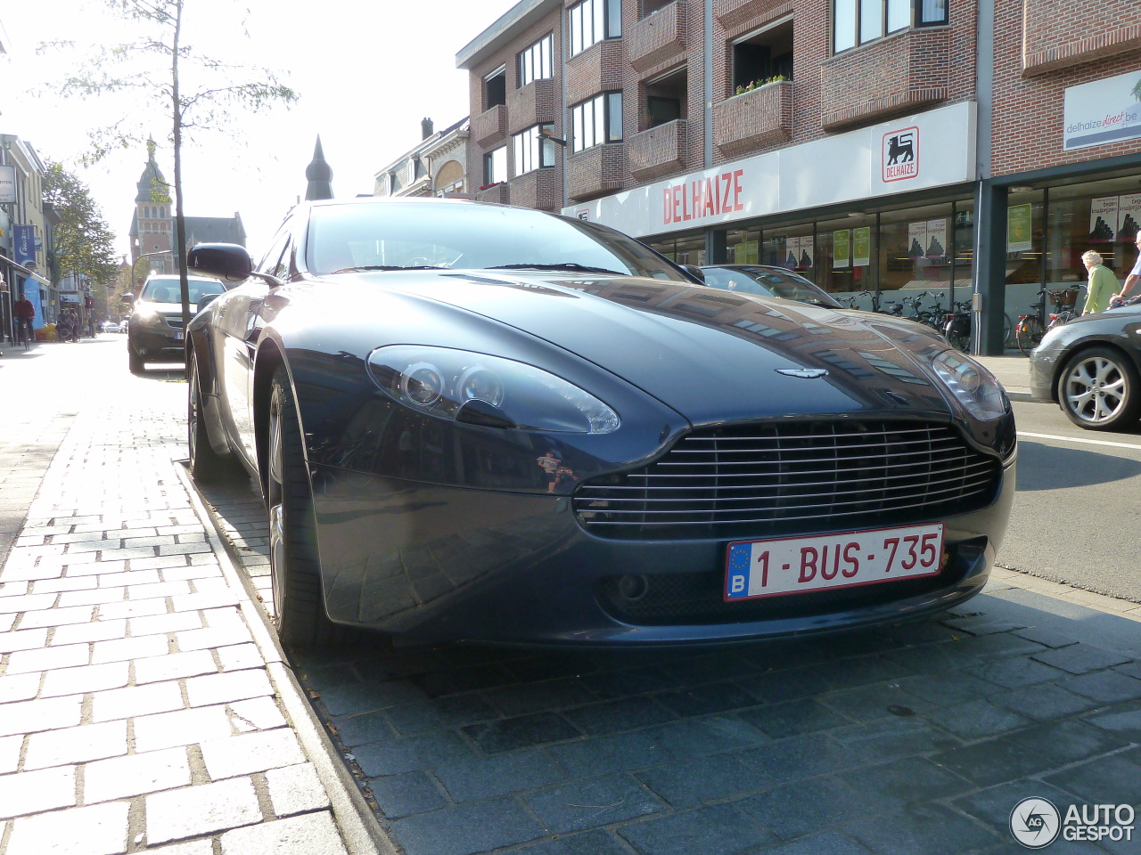 Aston Martin V8 Vantage