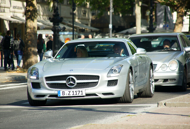 Mercedes-Benz SLS AMG