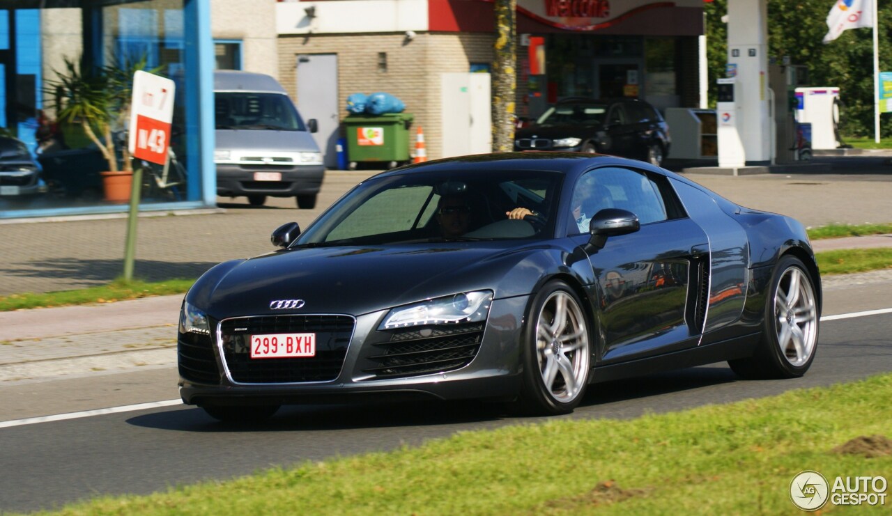 Audi R8