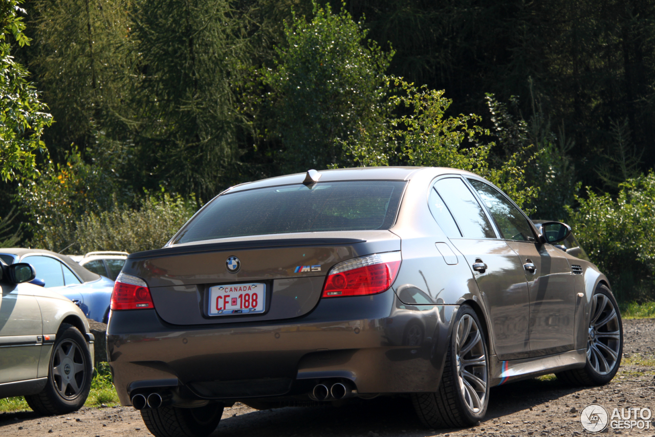 BMW M5 E60 2005