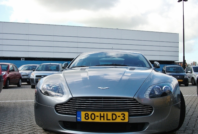 Aston Martin V8 Vantage