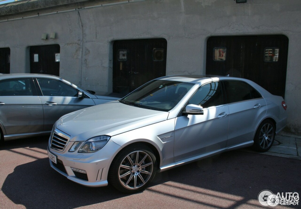 Mercedes-Benz E 63 AMG W212 V8 Biturbo