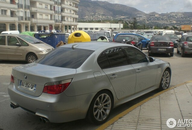 BMW M5 E60 2005