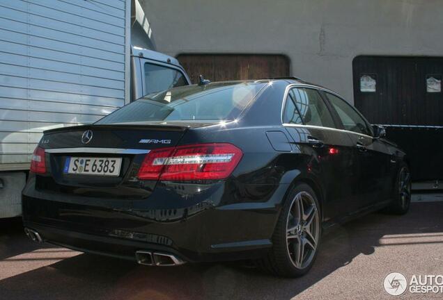 Mercedes-Benz E 63 AMG W212 V8 Biturbo