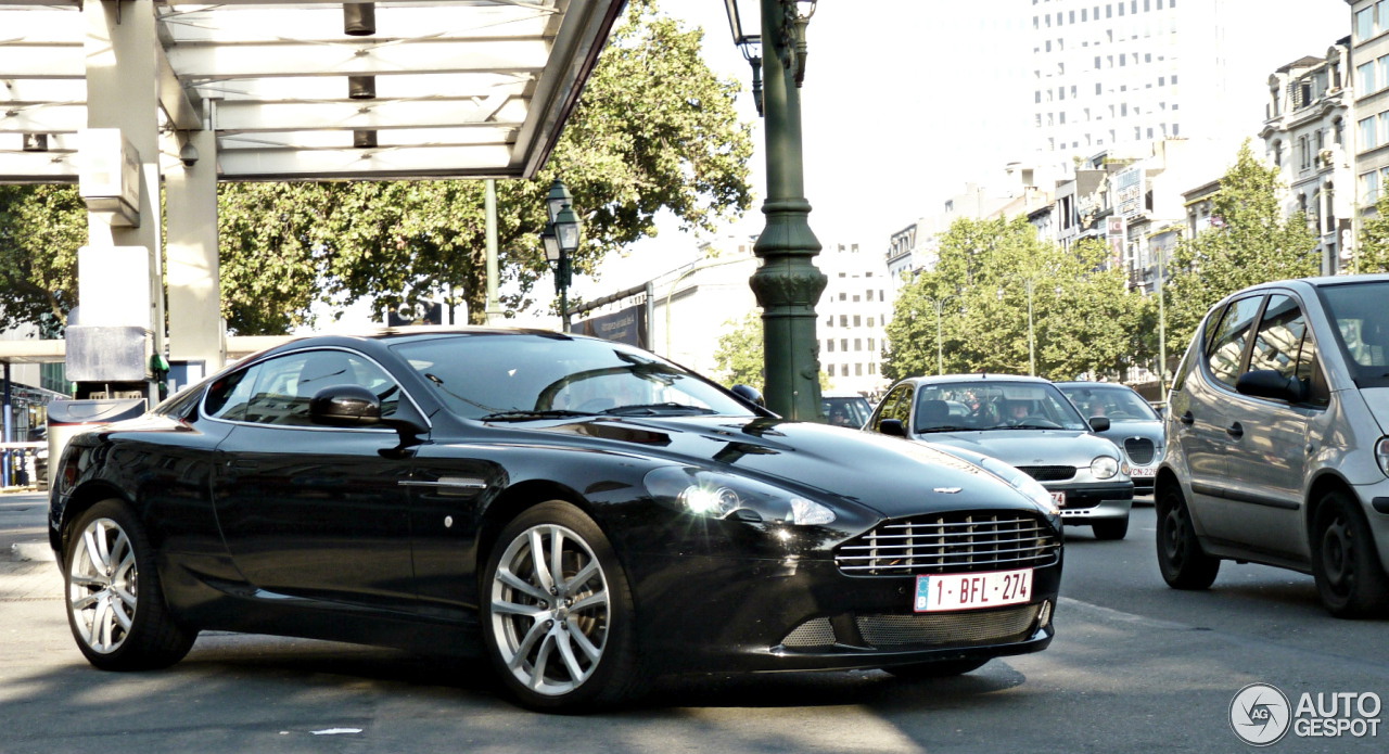 Aston Martin DB9 2010