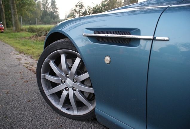 Aston Martin DB9 Volante