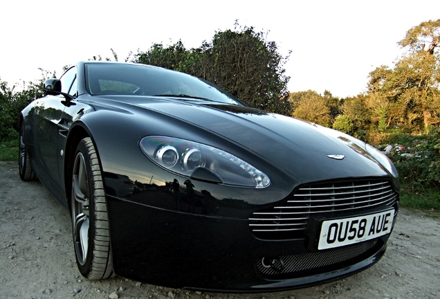 Aston Martin V8 Vantage N400