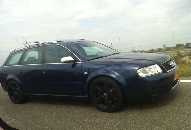 Audi RS6 Avant C5