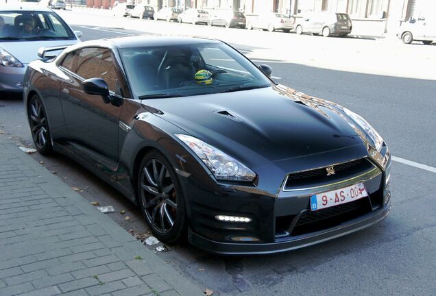 Nissan GT-R 2011