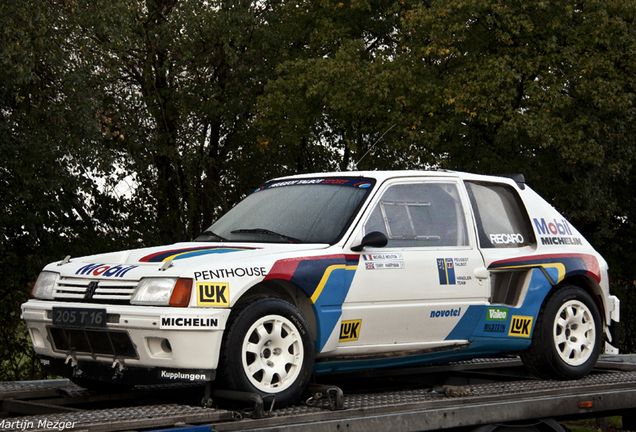 Peugeot 205 T16 Group B