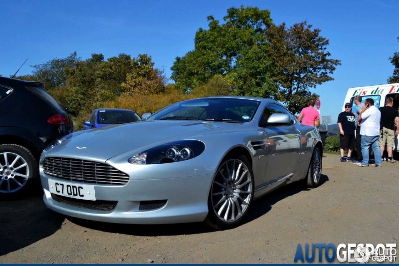 Aston Martin DB9