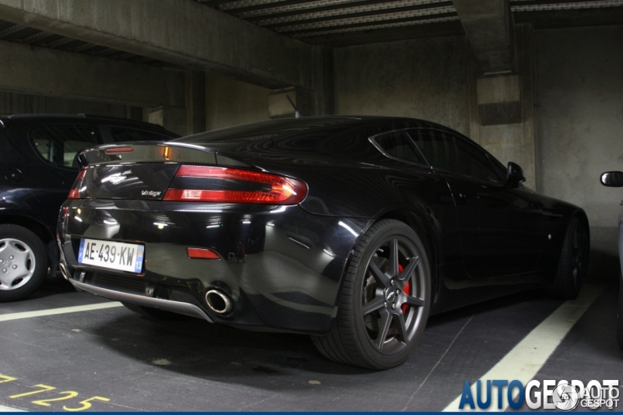 Aston Martin V8 Vantage