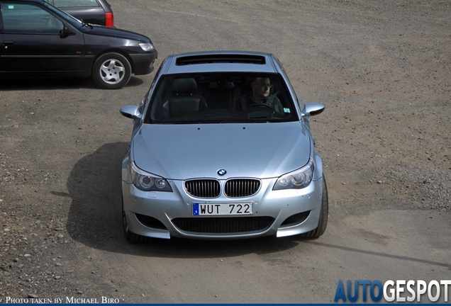 BMW M5 E60 2005