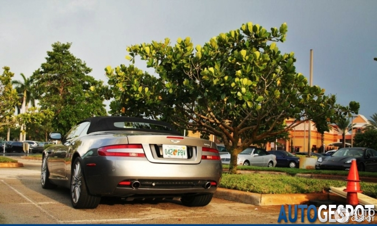 Aston Martin DB9 Volante