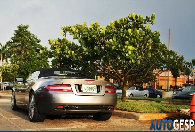 Aston Martin DB9 Volante