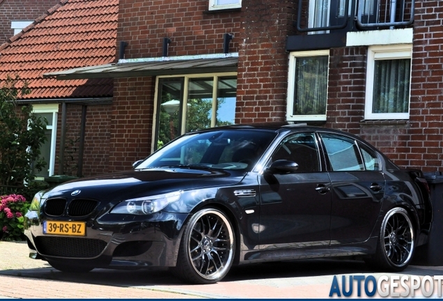 BMW M5 E60 2005