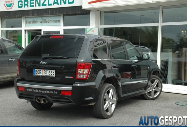 Jeep Grand Cherokee SRT-8 2005