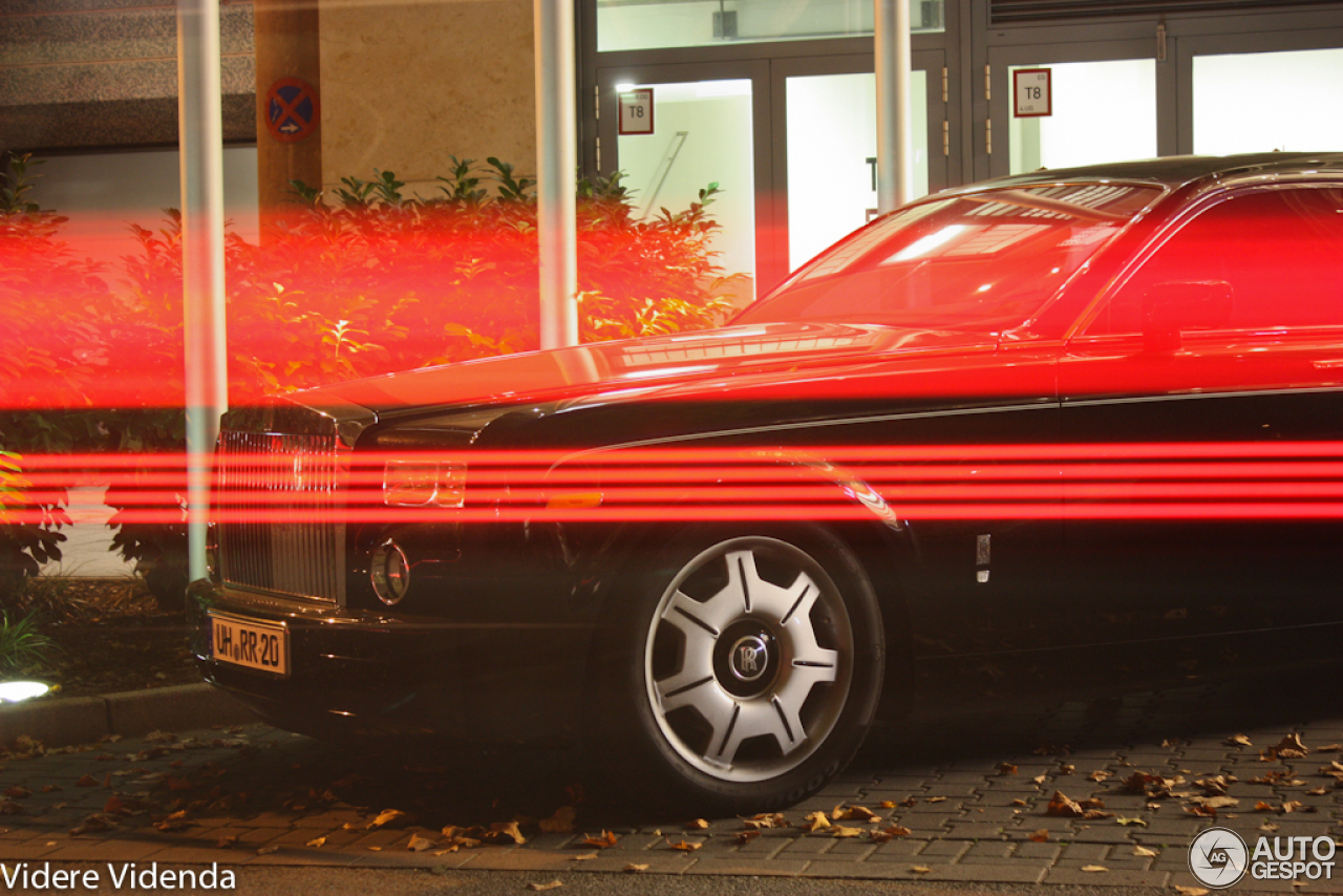 Rolls-Royce Phantom Black