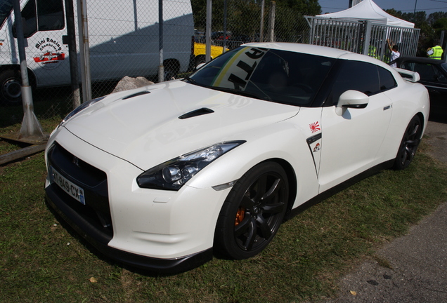 Nissan GT-R