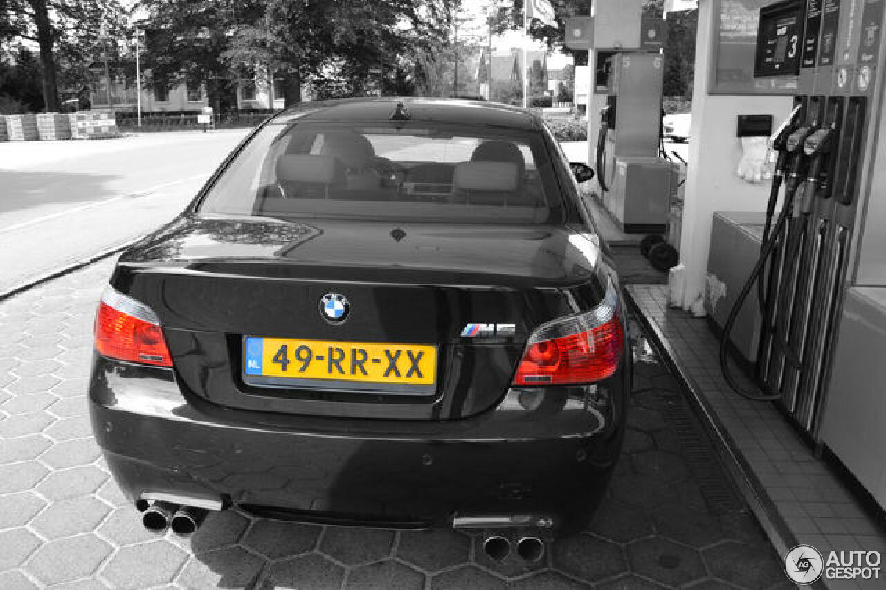 BMW M5 E60 2005