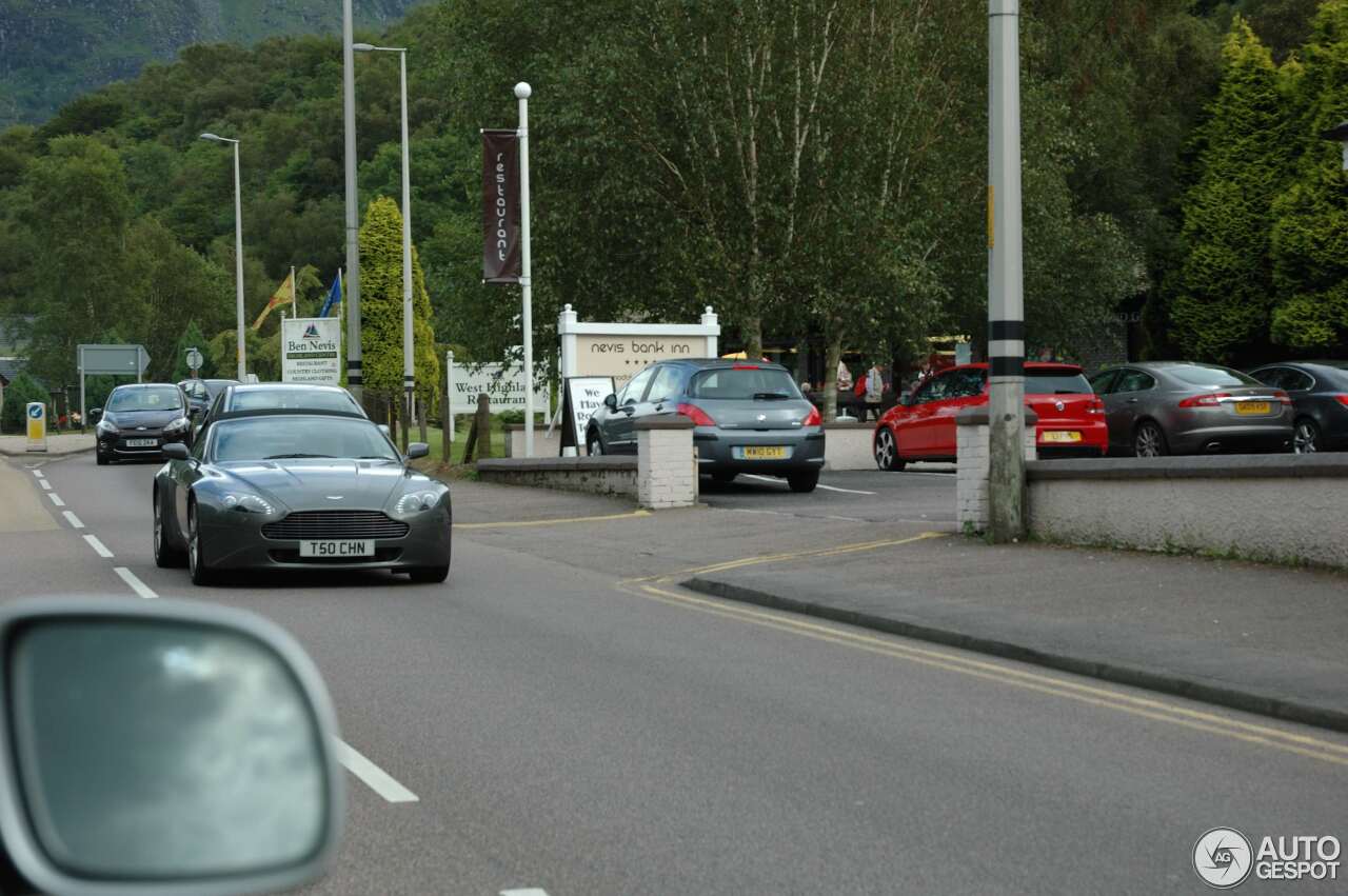 Aston Martin V8 Vantage Roadster