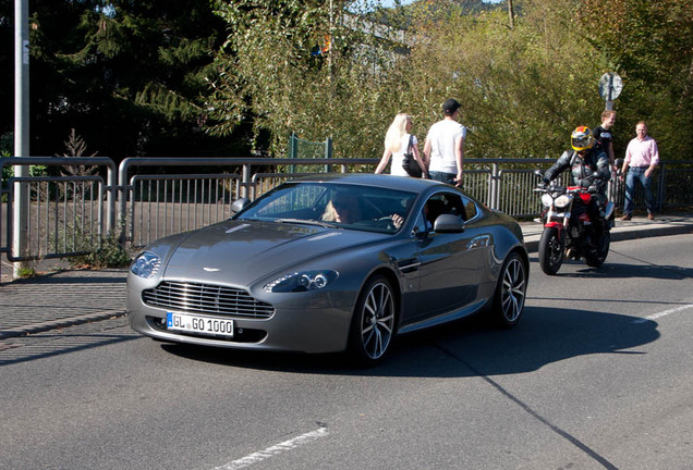 Aston Martin V8 Vantage