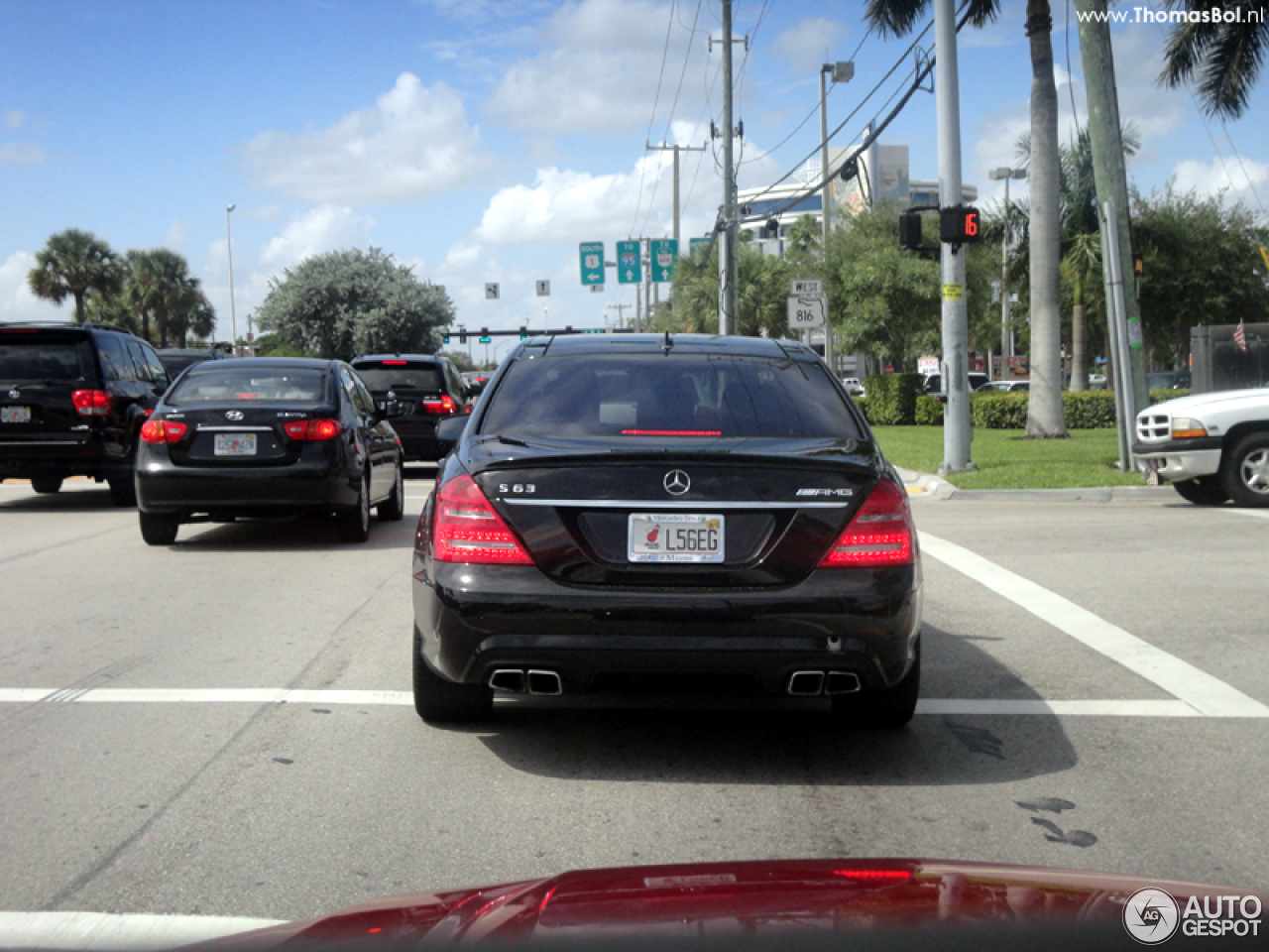 Mercedes-Benz S 63 AMG W221 2011