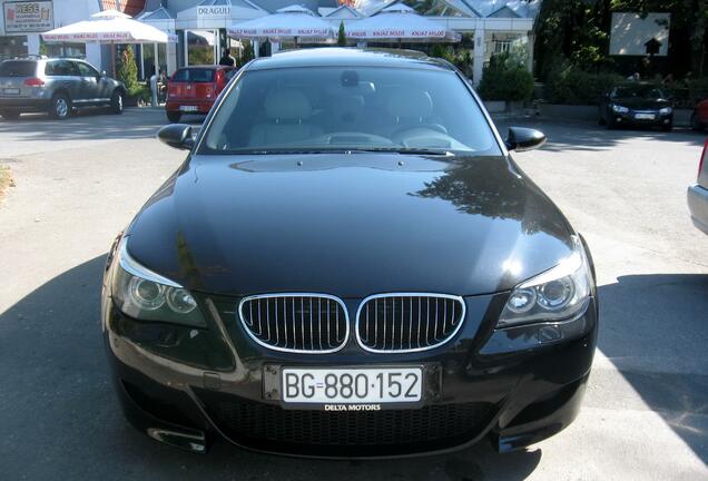 BMW M5 E60 2005