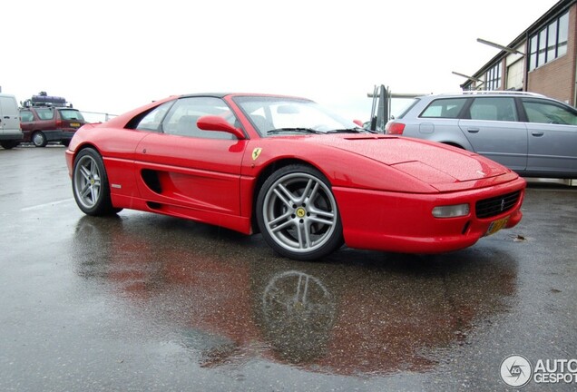 Ferrari F355 GTS