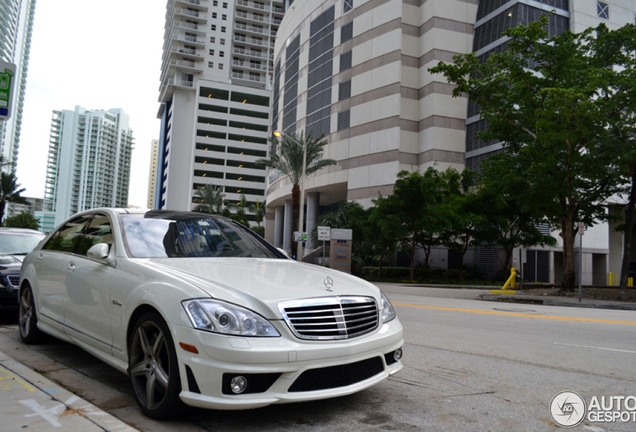 Mercedes-Benz S 63 AMG W221